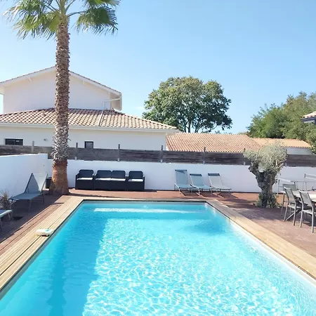 فيلة Familiale Avec Piscine Chauffee Calme Proche Du Centre
